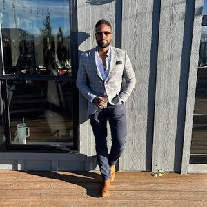 Meet your Posher, Alexander